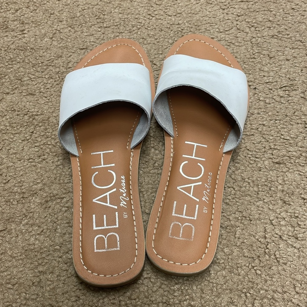 BEACH by Matisse women sandal. Size 6 - Picture 2 of 5